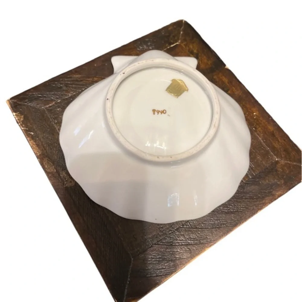 Scallop Seashell Dish - Porcelain Gold Butterflies - Lenwile Ardalt Japan 8940‎